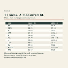 Dog bandana neck-size chart with 11 sizes from XS to XXL, showing centimeter and inch ranges. Measure loosely around the neck; choose larger if between sizes.